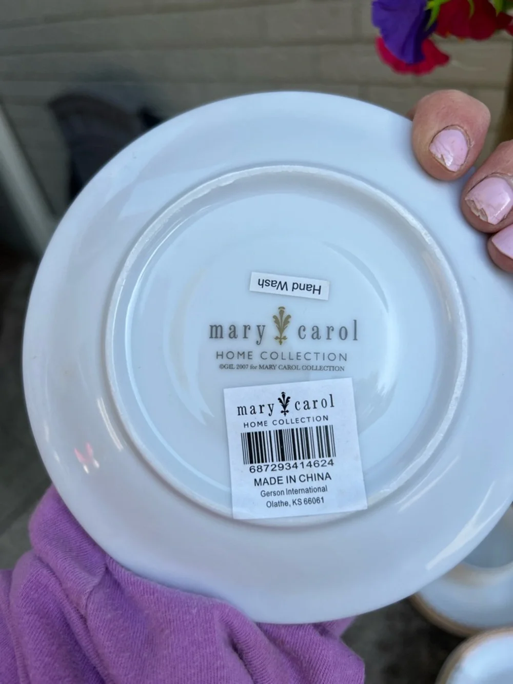 Mary Carol Classic China Gold-Trim Dinnerware Set - Elegant White and Gold